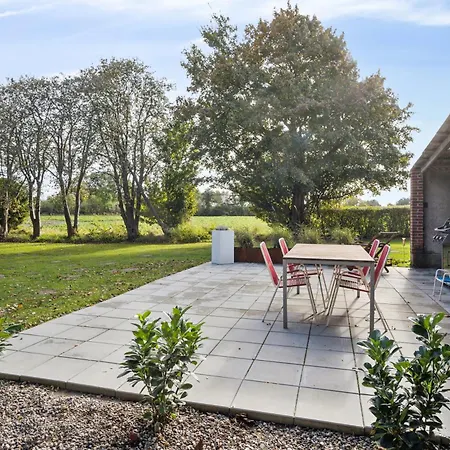 Renovated In Rural Idyll Close To The Feriegårder *